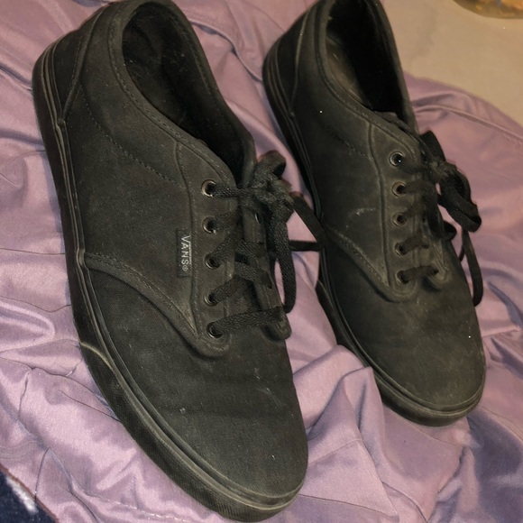 Black vans - Picture 3 of 4